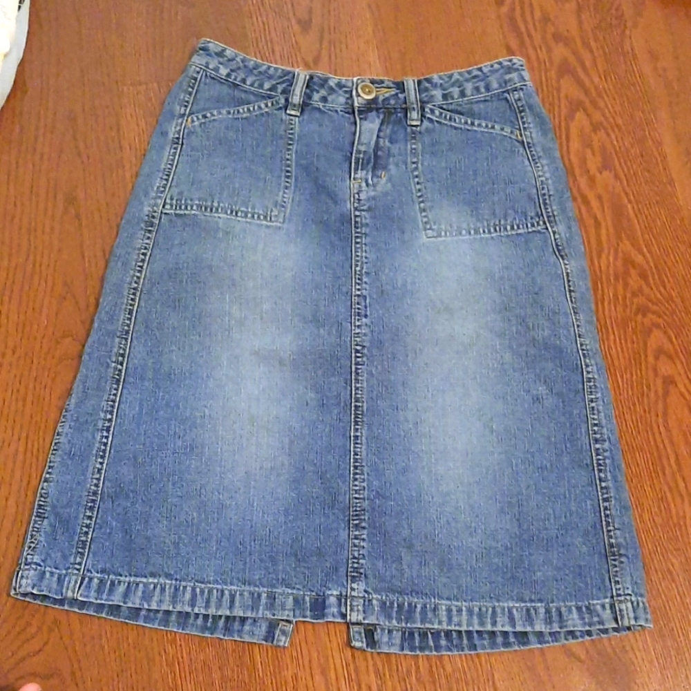 Unionbay Denim Back- Slit pencil skirt  Knee Length Skirt  12 Juniors